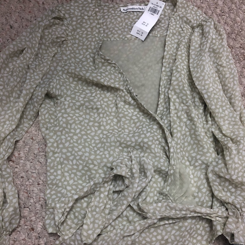 Abercrombie and Fitch wrap crop top